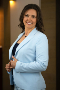 Headshot Dr Zemla-Pacud